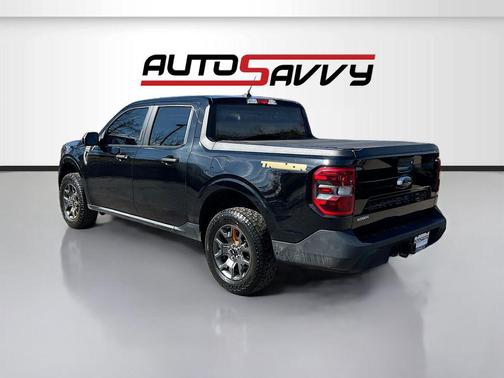 Shadow Black 2023 Ford Maverick XLT