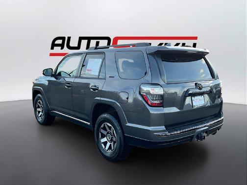 Magnetic Gray Metallic 2021 Toyota 4Runner Nightshade