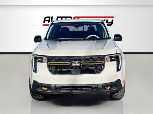 Desert Sand 2025 Ford Maverick Tremor