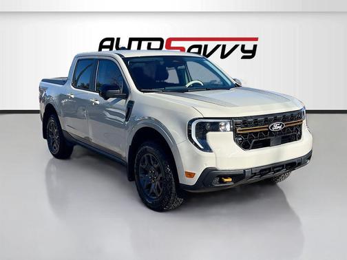 Desert Sand 2025 Ford Maverick Tremor