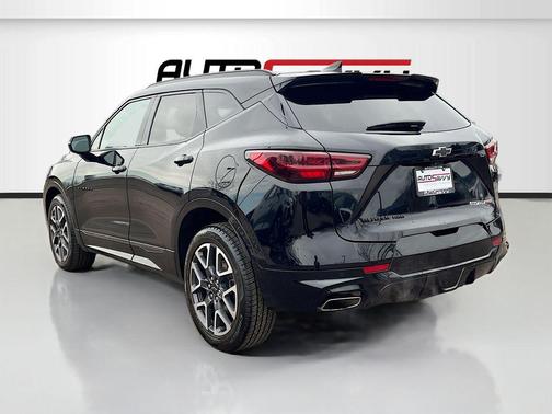 Black 2024 Chevrolet Blazer RS