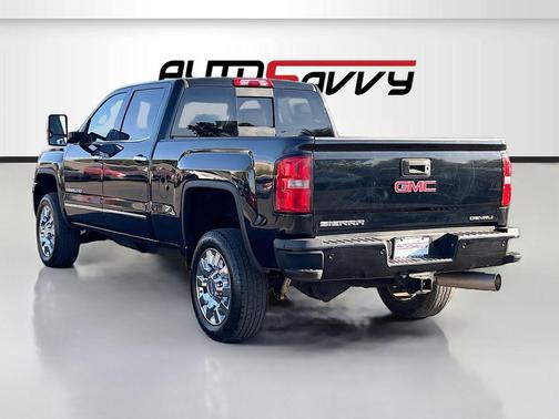 Ebony Twilight Metallic 2019 GMC Sierra 2500 Denali