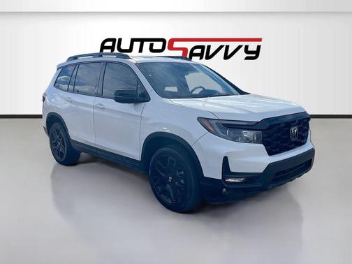Platinum White Pearl 2024 Honda Passport AWD Black