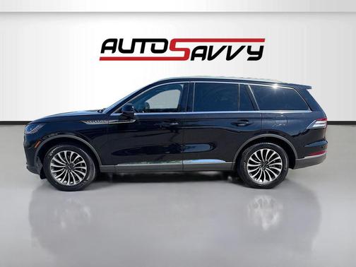 Infinite Black Metallic Clearcoat 2025 Lincoln Aviator Reserve AWD