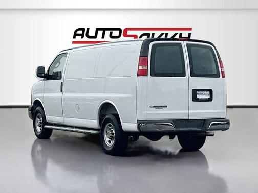 Summit White 2025 Chevrolet Express 2500 Work Van