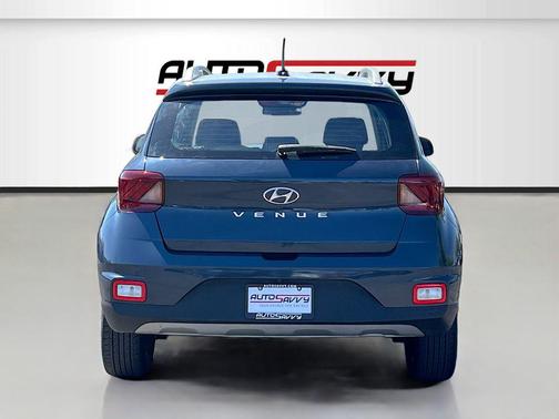 Denim w/White Roof 2024 Hyundai VENUE Limited