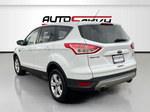 Oxford White 2014 Ford Escape SE