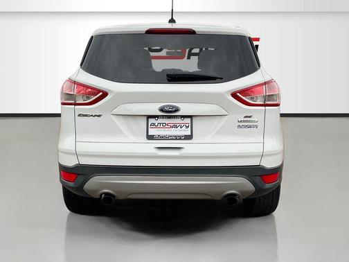 Oxford White 2014 Ford Escape SE