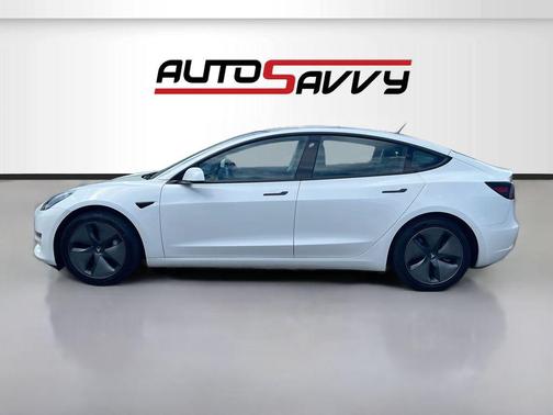 Pearl White Multi-Coat 2022 Tesla Model 3 Long Range
