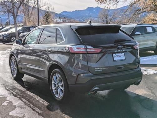 2024 Ford Edge Titanium