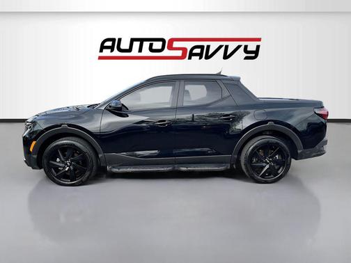 Phantom Black 2024 Hyundai SANTA CRUZ NIGHT