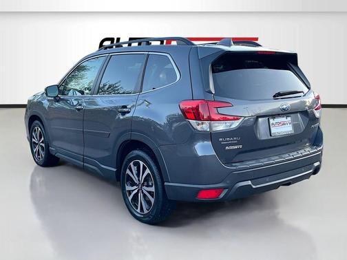 Magnetite Gray Metallic 2021 Subaru Forester Limited