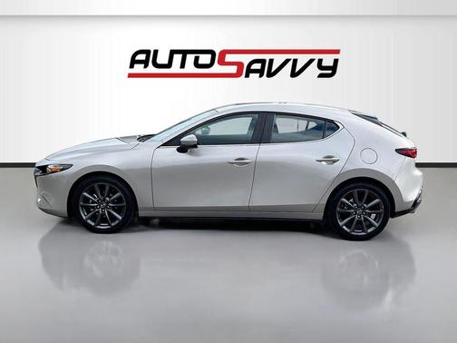 Platinum Quartz Metallic 2024 Mazda Mazda3 FWD w/Preferred Package