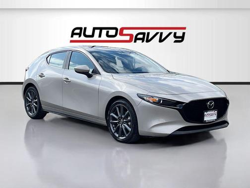 Platinum Quartz Metallic 2024 Mazda Mazda3 FWD w/Preferred Package