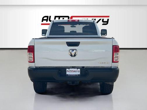 Bright White Clearcoat 2023 RAM 2500 Tradesman Crew Cab 4x4 8' Box