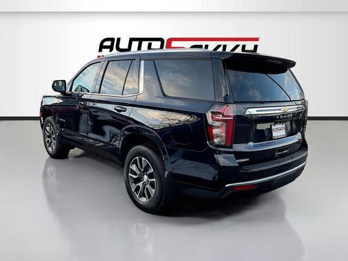 Midnight Blue Metallic 2023 Chevrolet Tahoe LS