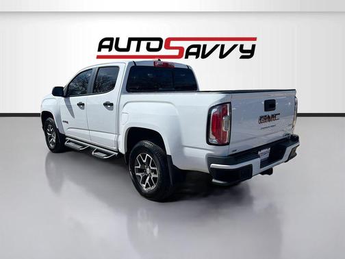 Summit White 2022 GMC Canyon AT4