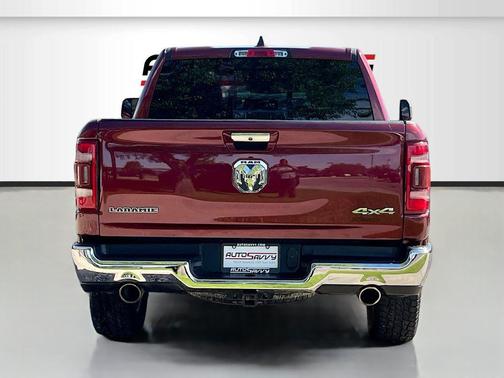 Delmonico Red Pearlcoat 2019 RAM 1500 Laramie