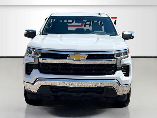 Summit White 2022 Chevrolet Silverado 1500 LT