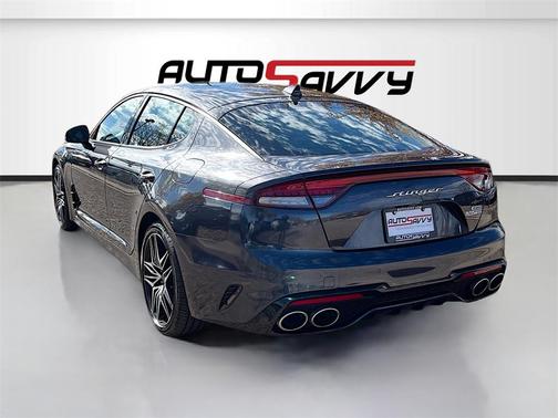 2022 Kia Stinger GT1