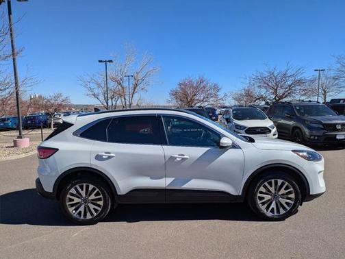 2022 Ford Escape Titanium