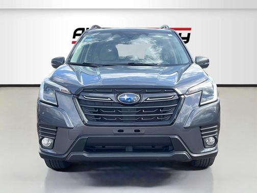 Magnetite Gray Metallic 2023 Subaru Forester Limited