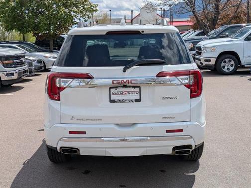 2023 GMC Acadia Denali