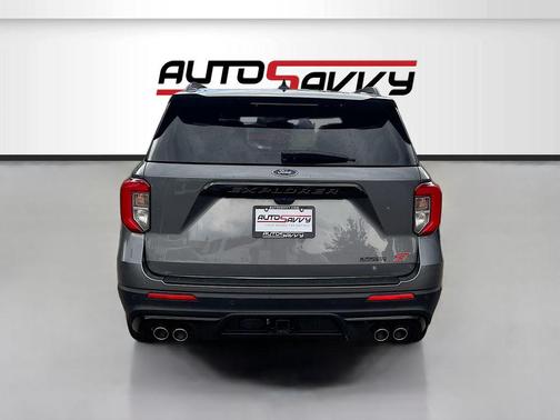 Carbonized Gray Metallic 2024 Ford Explorer ST