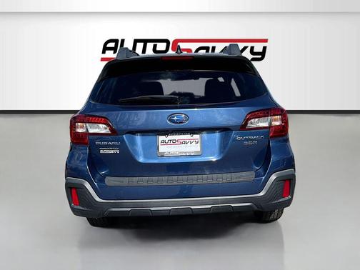 Abyss Blue Pearl 2019 Subaru Outback 3.6R Limited