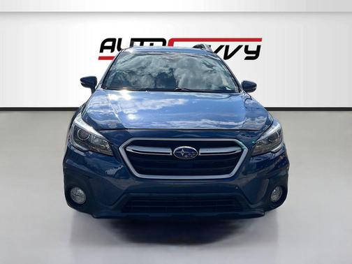 Abyss Blue Pearl 2019 Subaru Outback 3.6R Limited