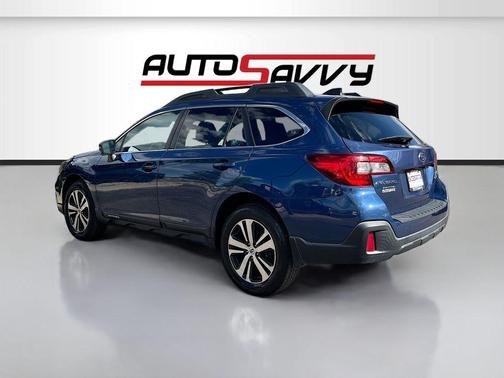 Abyss Blue Pearl 2019 Subaru Outback 3.6R Limited
