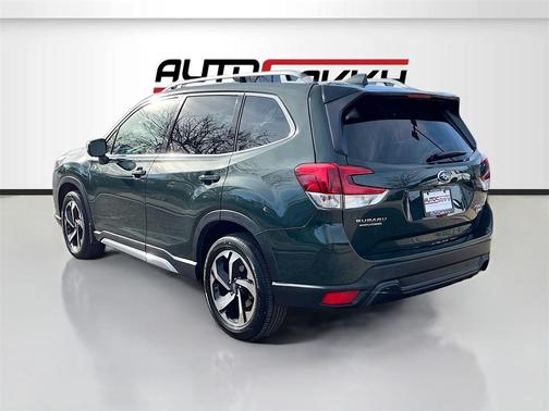 2023 Subaru Forester Touring
