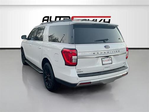 2022 Ford Expedition Max XLT