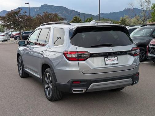 2023 Honda Pilot AWD Elite