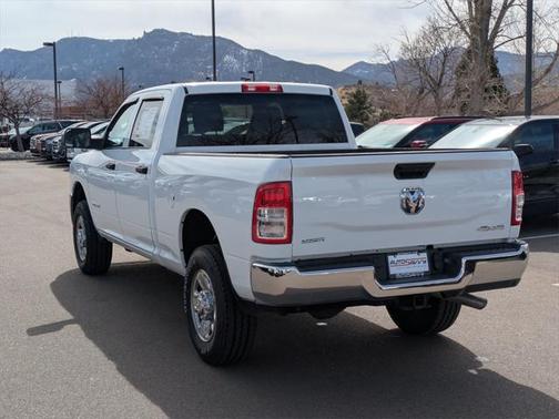2022 RAM 3500 Tradesman Crew Cab 4x4 6'4' Box