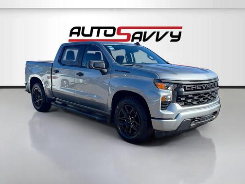 Sterling Gray Metallic 2025 Chevrolet Silverado 1500 Custom