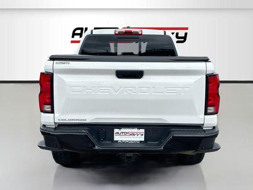 Summit White 2024 Chevrolet Colorado Z71