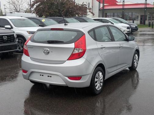 2016 Hyundai Accent SE