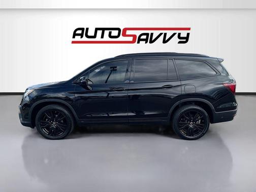 Crystal Black Pearl 2020 Honda Pilot AWD Black Edition