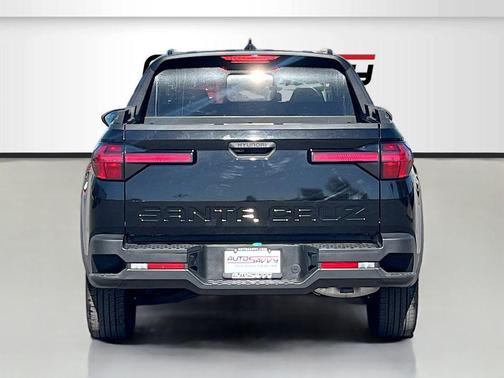 Phantom Black 2024 Hyundai SANTA CRUZ XRT