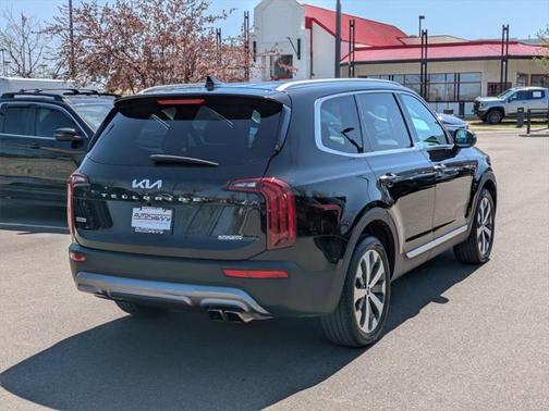 2022 Kia Telluride S