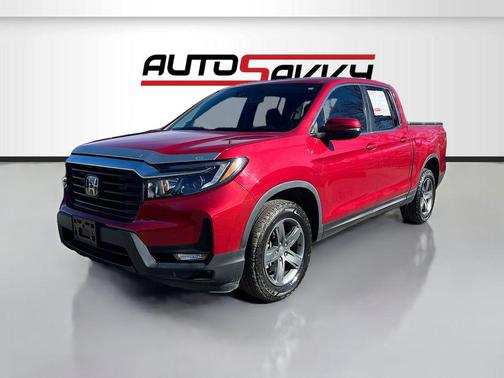 Radiant Red Metallic II 2023 Honda Ridgeline RTL