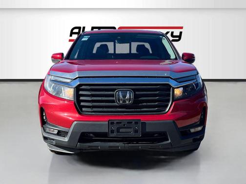 Radiant Red Metallic II 2023 Honda Ridgeline RTL