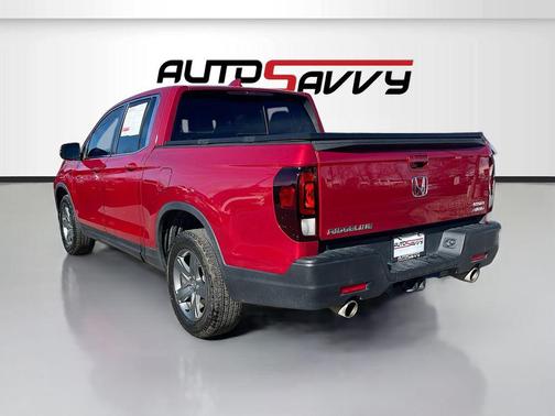 Radiant Red Metallic II 2023 Honda Ridgeline RTL