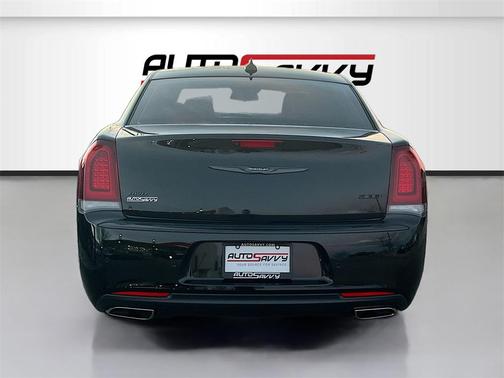 2023 Chrysler 300 Touring