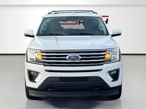 Star White Metallic Tri-Coat 2021 Ford Expedition XLT