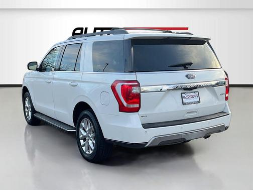 Star White Metallic Tri-Coat 2021 Ford Expedition XLT