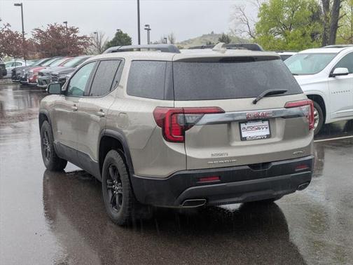 2022 GMC Acadia AWD AT4