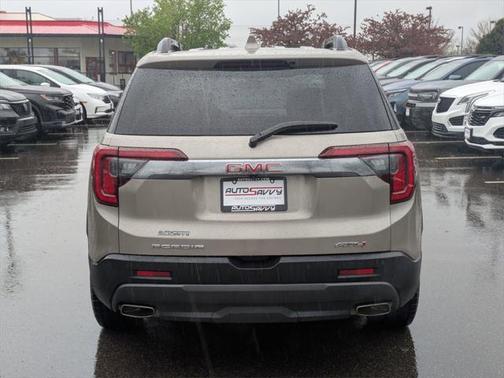 2022 GMC Acadia AWD AT4