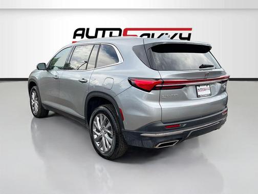 Moonstone Gray Metallic 2025 Buick Enclave Preferred FWD